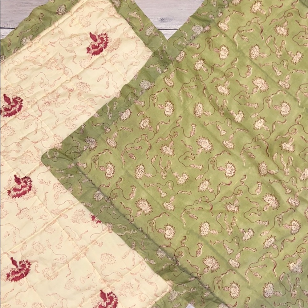 Masd Ouevan by Bruno Lamy two handmade 27X27 Shams